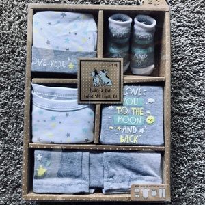 6-9 Months Baby Gift Set